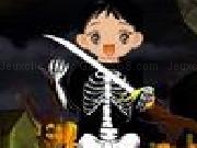 Play Halloween dressup kid