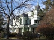 Play Jigsaw: old green house