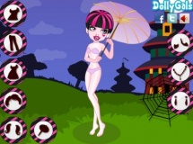 Play Asian beauty draculaura dressup