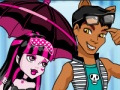 Play Draculaura and clawd wolf dressup