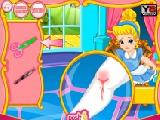 Play Baby cinderella at doctor now