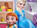 Play Elsa playing with baby anna now