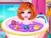 Play Baby Emma Bathing now