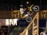 Play Moto X Arena Extreme now