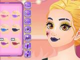 Play Blonde sofia: ear cleaning