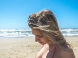 Play Summer beach and girls puzzle