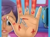 Play Hand surgery doctor care game!