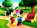 Play Mickeys club house jigsaw