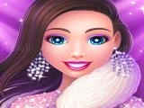 Play Nadia show dress up game