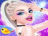 Play It girl - fashion celebrity & dress up game now