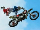 Play Dirt bike stunts puzzle