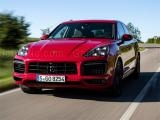 Play 2020 porsche cayenne gts puzzle now